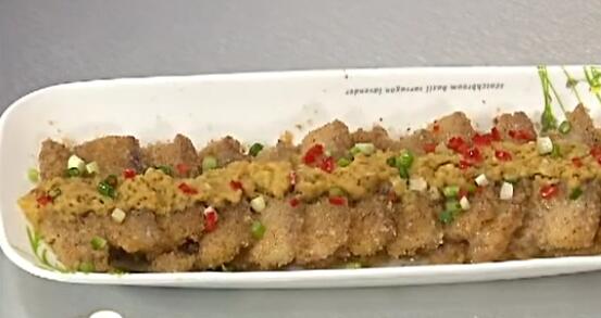 鮮香味美的咸蛋黃粉蒸肉怎么做？