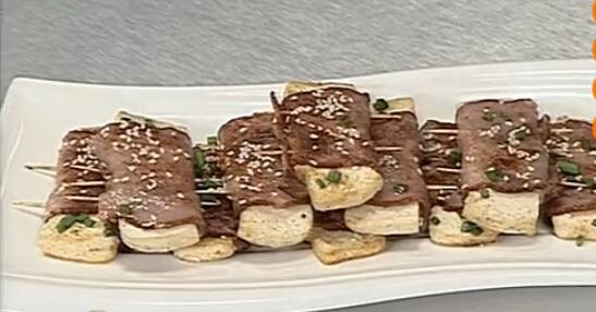 嫩酥爽口的培根豆腐卷怎么做？