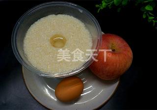 蘋果酒釀雞蛋羹養(yǎng)顏豐胸必備哦的做法步驟:1