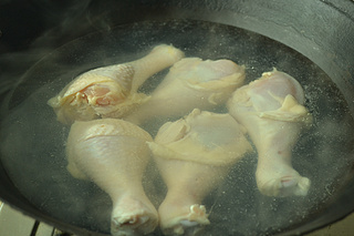 特色鹵雞腿的做法步驟：3