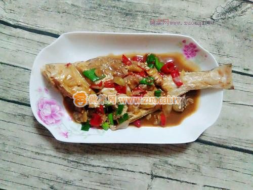 紅燒剝皮魚(yú)的做法