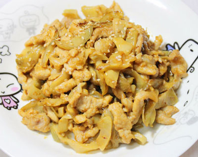 榨菜炒肉絲用球形榨菜更好吃，零失敗的快手下飯菜