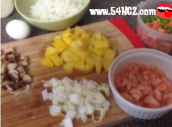 菠蘿飯?jiān)趺醋?