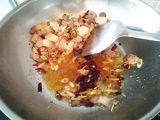 【回鍋肉豆干】的做法步驟:7