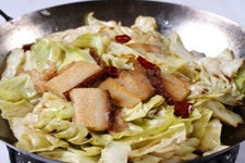 干鍋包菜的做法