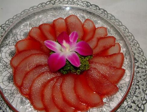 水果涼菜紅酒雪梨怎么做？