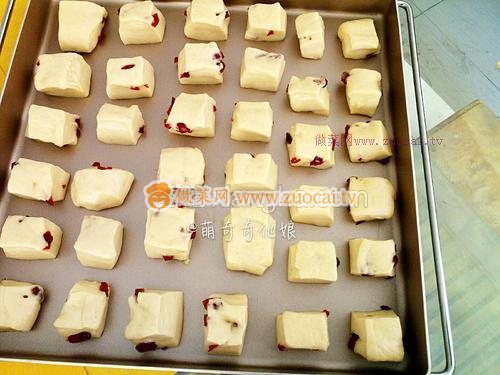 蔓越莓酸奶小面包塊的做法