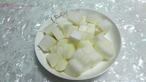 蘿卜燉牛腩的做法