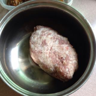 四喜丸子的做法步驟:1