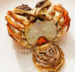 清蒸大閘蟹的吃法圖解，清蒸大閘蟹怎么做好吃