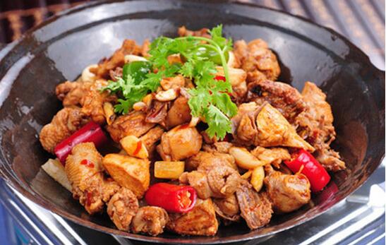 麻辣鮮香的四川干鍋雞怎么做？