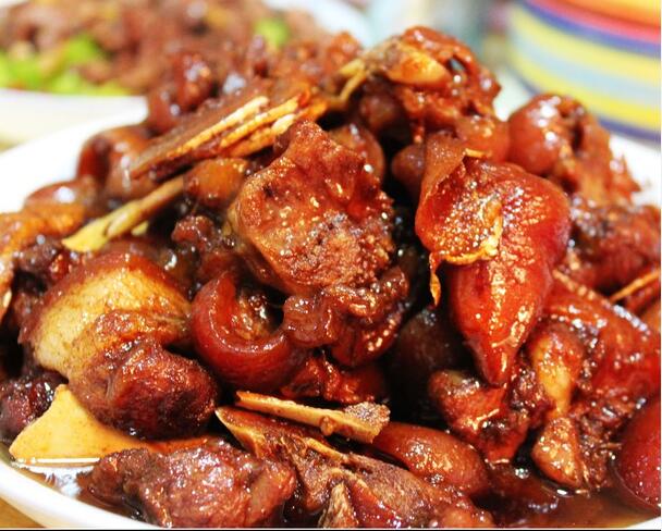 肥而不膩的酸甜豬腳怎么做?