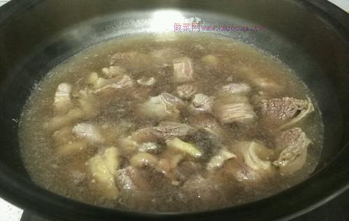 蘿卜燉牛腩的做法