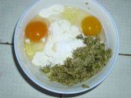 干槐花雞蛋餅的做法步驟3