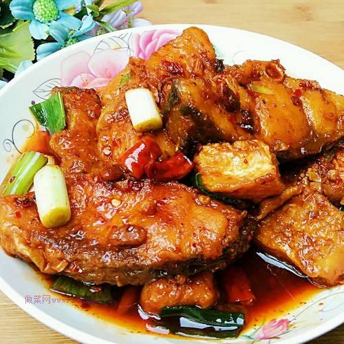 豆豉醬燒鰱魚(yú)塊的做法