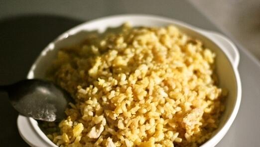 美味的肉絲蛋炒飯怎么做？