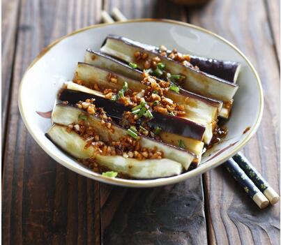 開胃下飯的蒜蓉蒸茄子怎么做？