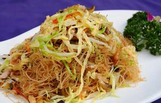 美味小吃沙茶炒米粉怎么做？