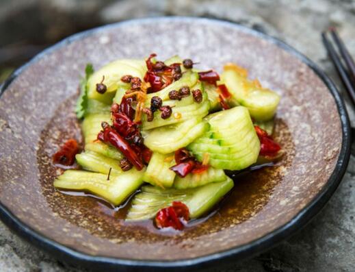 開胃下酒菜油辣醉黃瓜怎么做？