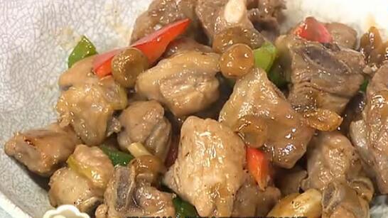 黃皮果炒排骨怎么做？