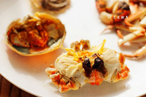 清蒸大閘蟹的吃法圖解，清蒸大閘蟹怎么做好吃