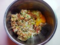 馬蹄鮮肉鍋貼的做法步驟3