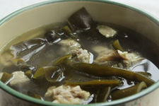 海帶排骨湯,海帶排骨湯的做法,海帶排骨湯怎么做,海帶排骨湯做法