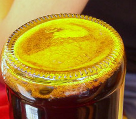 怎樣識(shí)別真假釀造醬油 真假釀造醬油的識(shí)別方法