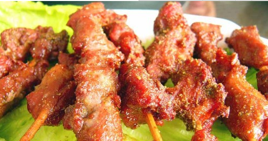 烤羊肉串的腌制方法 在家燒烤羊肉串的腌制方法