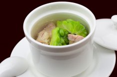 苦瓜排骨湯的做法 苦瓜排骨湯的