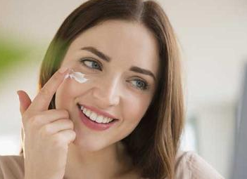 女人抗皺保養(yǎng)什么時候做好？