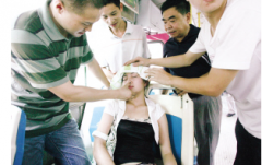 中暑的癥狀有哪些 夏季吃什么防中暑