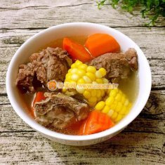 脊骨玉米胡蘿卜湯的做法