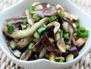 拌著吃茄子養(yǎng)生效果最好