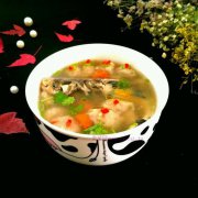 魚(yú)仔煲魚(yú)丸的做法