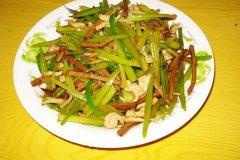 茶干炒西芹的做法視頻