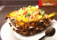 菠蘿飯?jiān)趺醋龊贸訽菠蘿飯的做法視頻