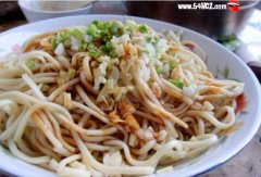 涼面的熱量_四川涼面的做法視頻及調(diào)料大全