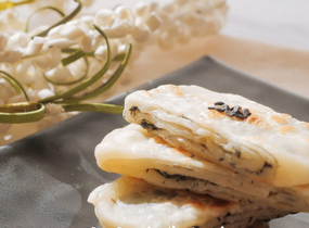 黑芝麻蔥油餅的家常做法