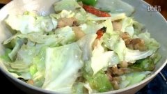 油渣蓮白  爆炒卷心菜的做法視頻