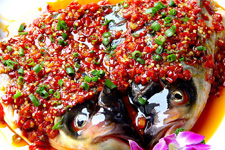 剁椒魚(yú)頭的家常做法