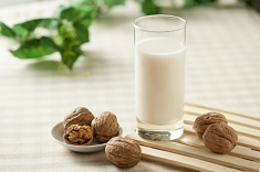 核桃可以打豆?jié){嗎 核桃和什么打豆?jié){好