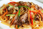 牛肉炒河粉的做法視頻