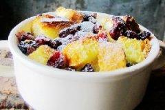藍莓蔓越莓面包布丁的做法