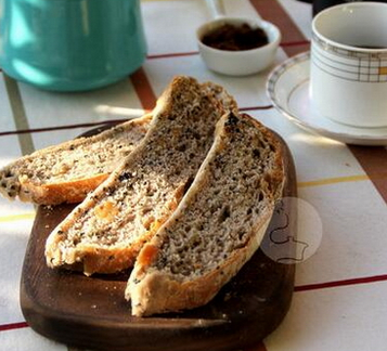 果仁全麥軟歐包的家常做法