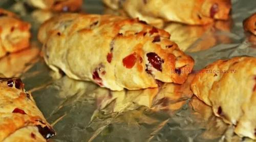 來(lái)一口糯香的蔓越莓牛角包香到整個(gè)人都融化了的做法