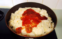 泡菜洋蔥紅蘿卜炒韓國(guó)年糕的做法步驟11