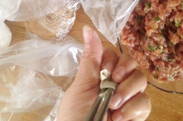 小餛飩怎么包 泡泡小餛飩的包法圖解