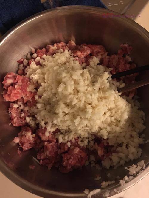 鮮肉荸薺餃子的做法