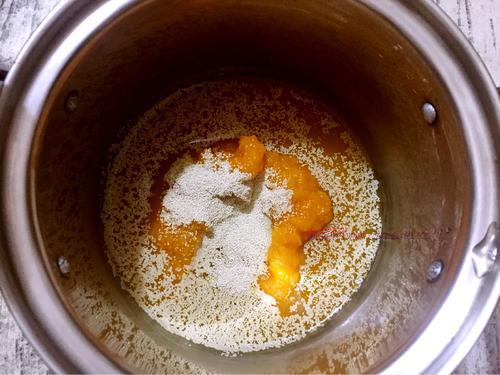 中種南瓜花環(huán)面包的做法